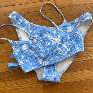 Triangl Bikini Set Blue/White Floral